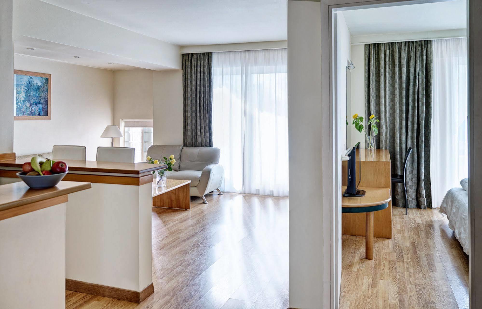 Blazer Suites Hotel Athens Luaran gambar